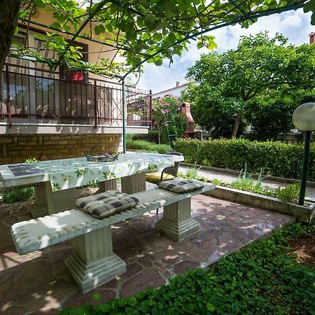 Apartments Marija Πόρετς Εξωτερικό φωτογραφία