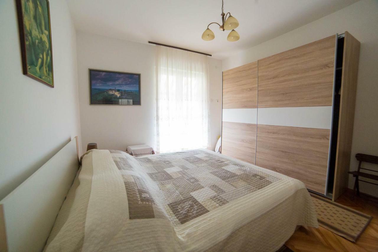 Apartments Marija Πόρετς Εξωτερικό φωτογραφία