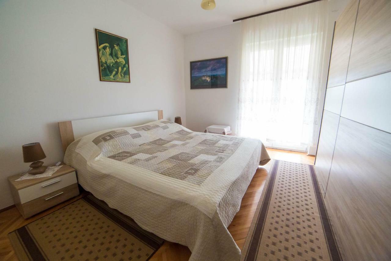 Apartments Marija Πόρετς Εξωτερικό φωτογραφία