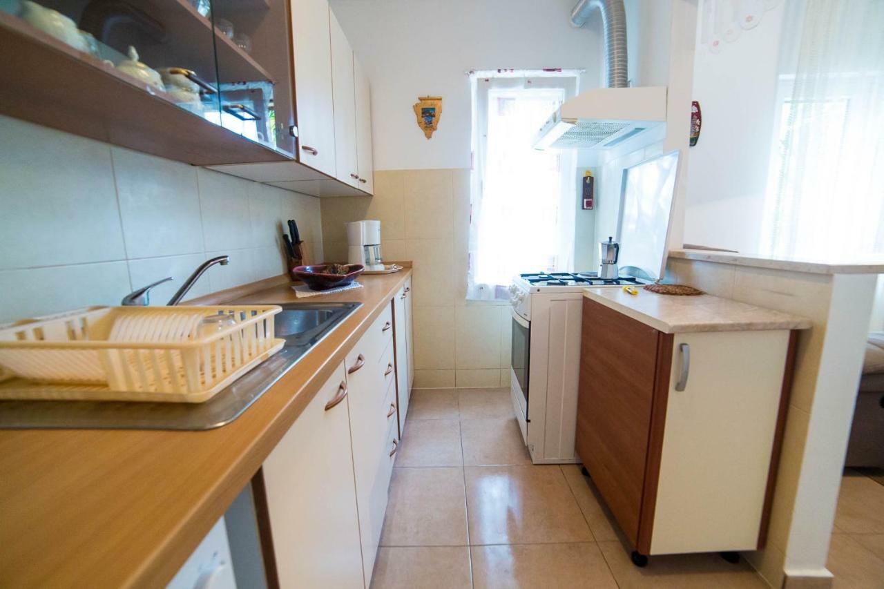 Apartments Marija Πόρετς Εξωτερικό φωτογραφία