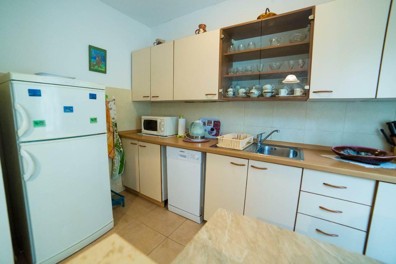 Apartments Marija Πόρετς Εξωτερικό φωτογραφία