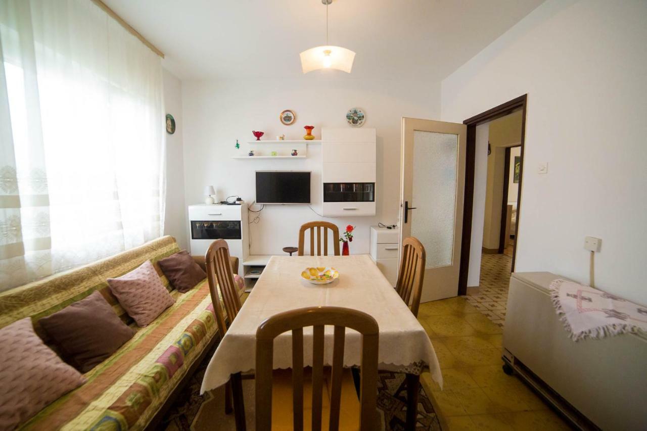 Apartments Marija Πόρετς Εξωτερικό φωτογραφία